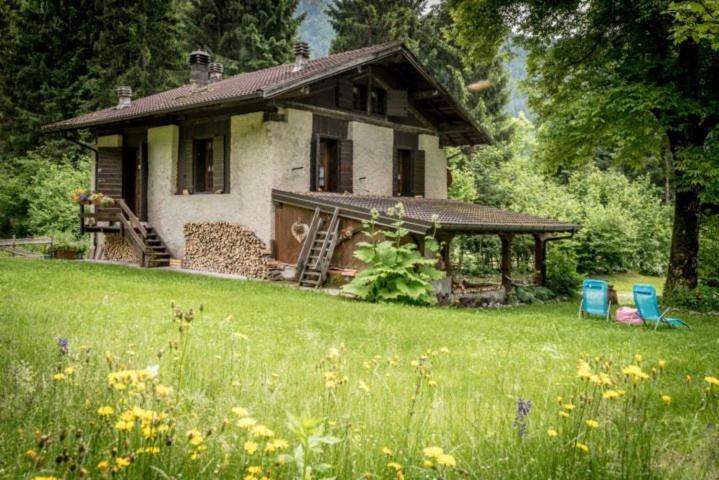Chalet Silenthia Villa Lenzumo di Concei Eksteriør bilde